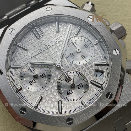 Audemars Piguet 26240 (Chronograph)