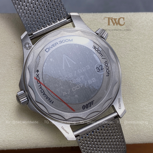 Omega Seamaster (007 James Bond)