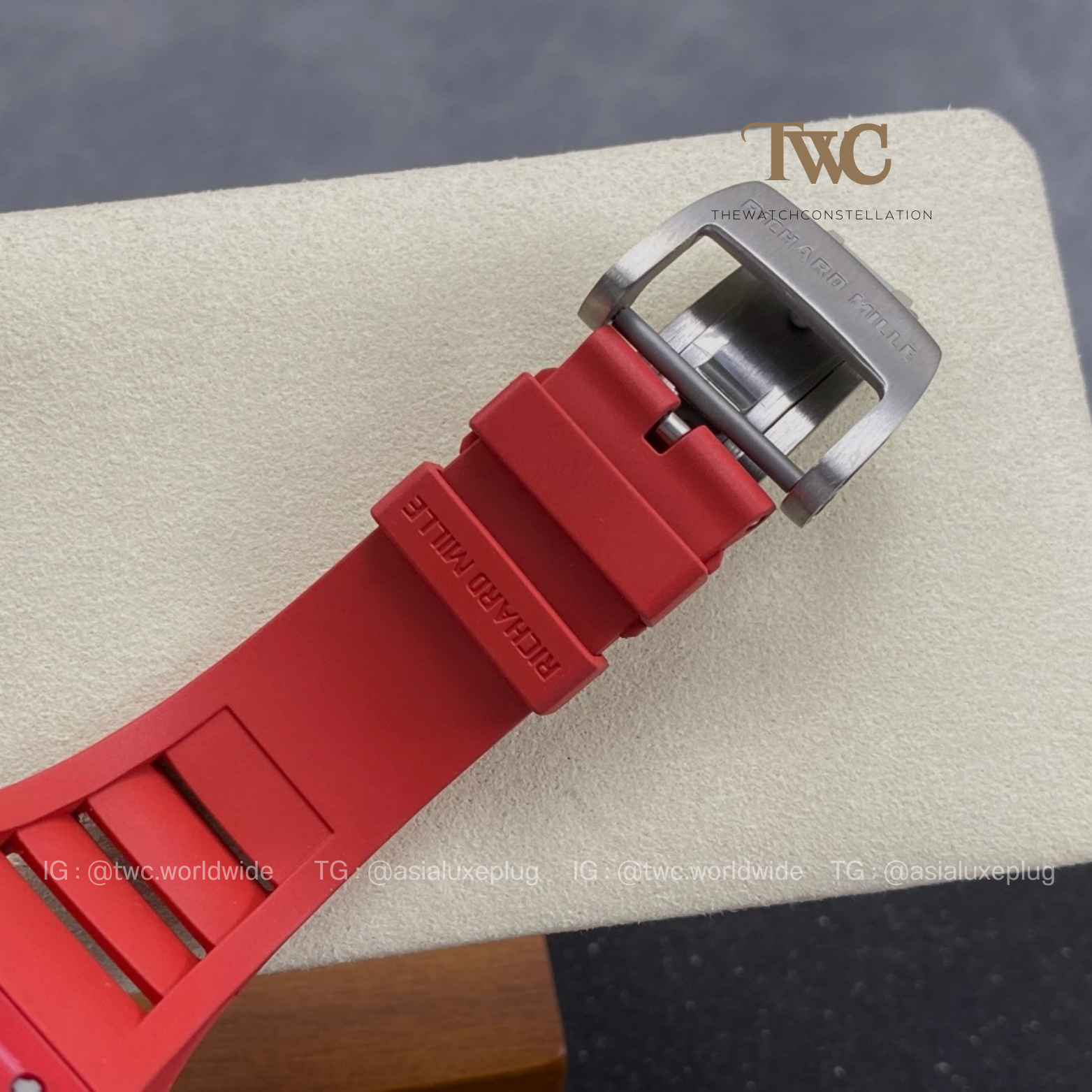 RM 35-02 Red