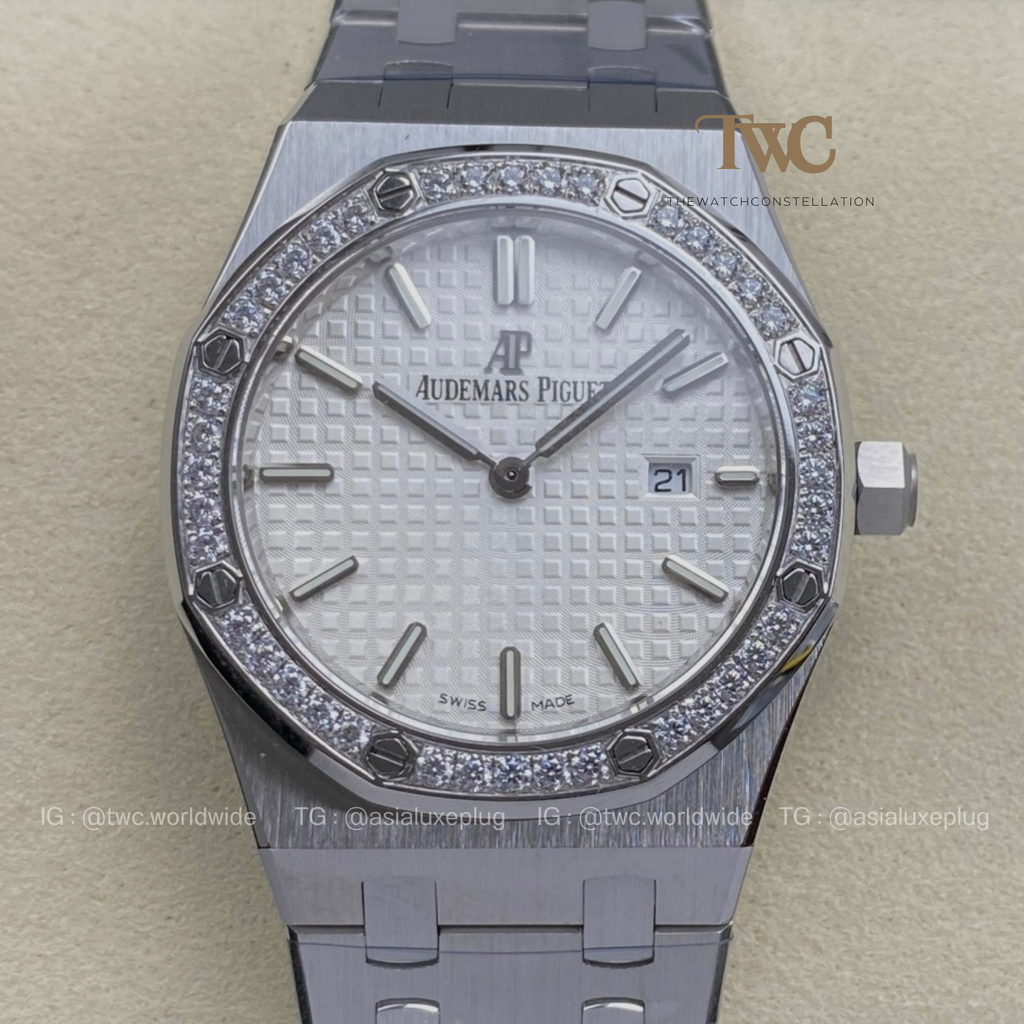 Audemars Piguet Quartz 33mm White Dial Frosted Bezel