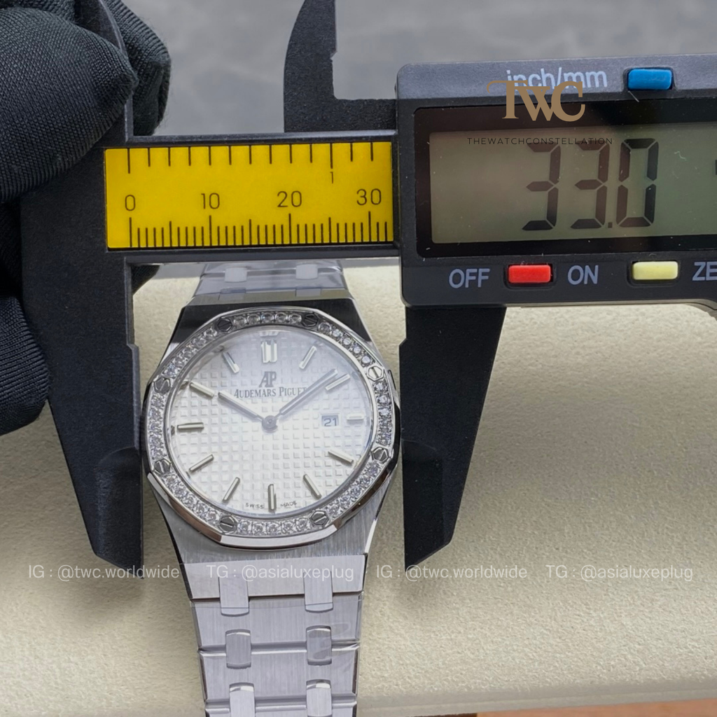 Audemars Piguet Quartz 33mm White Dial Frosted Bezel