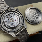 Omega Seamaster (007 James Bond)