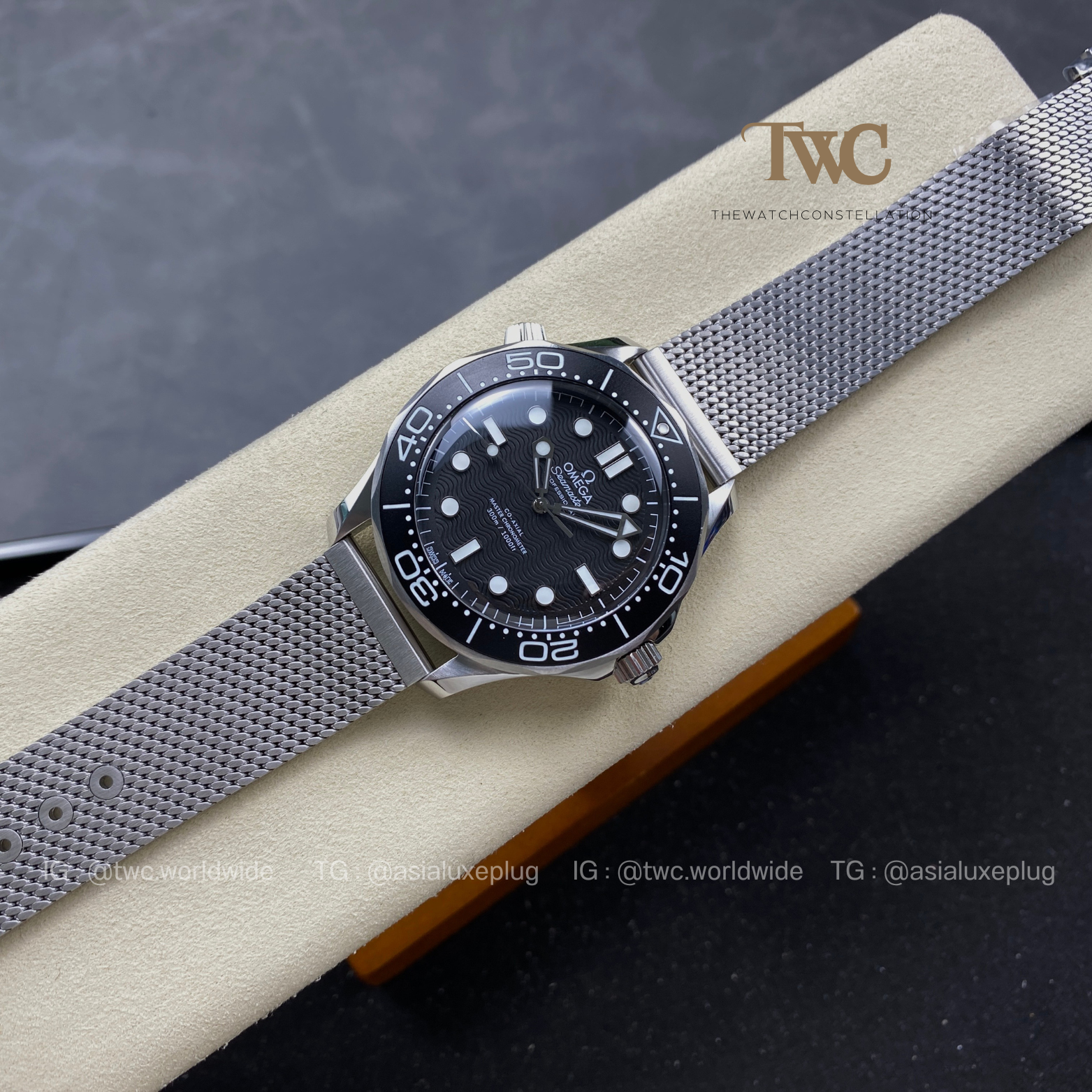 Omega Seamaster (No Date Stainless Steel)