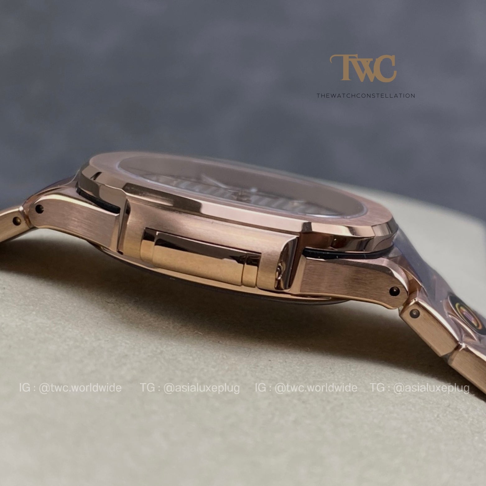 Patek Nautilus 7118 Rose Gold White dial