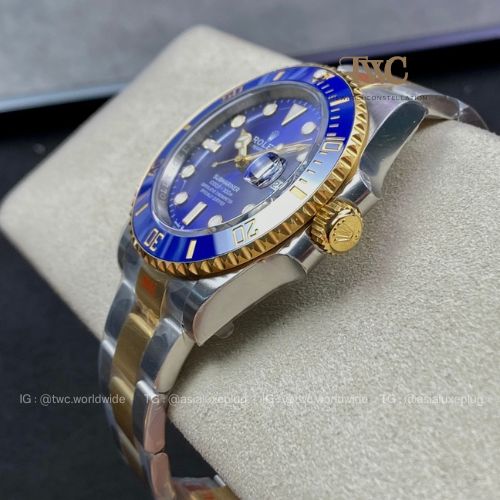 Rolex Submariner Bluesy