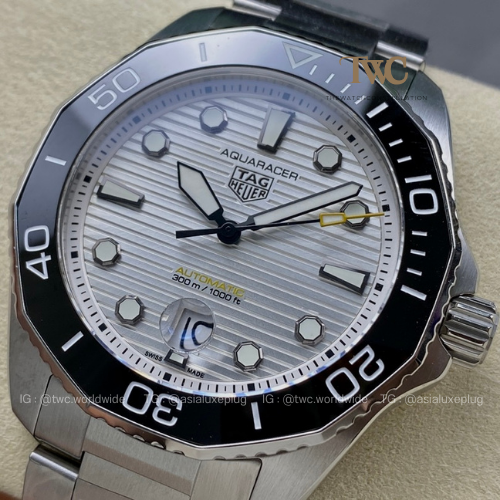 AquaRacer GMT Nightdiver
